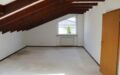 großes Schlafzimmer DG